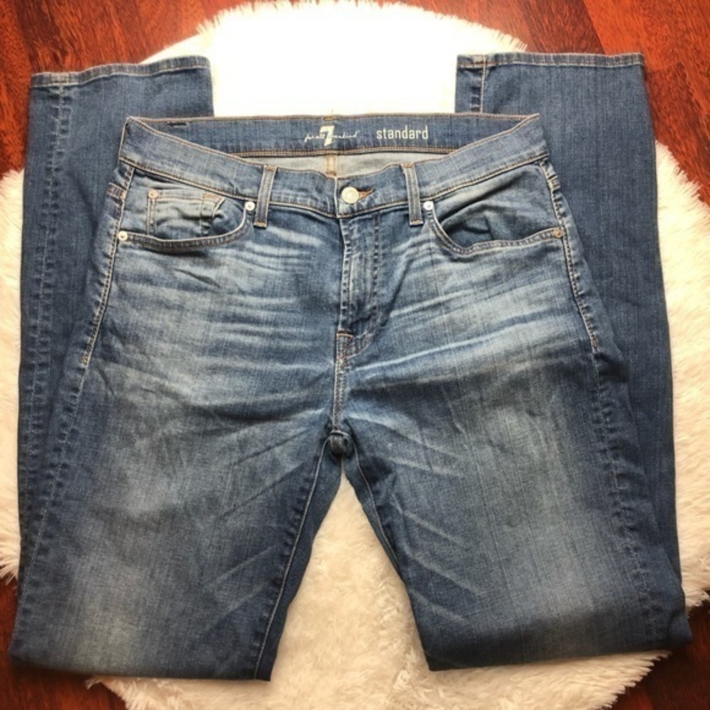 7 FOR ALL MANKIND Standard Size 33 Jeans. EUC.
